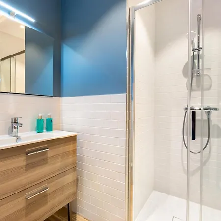 Au Qui Dort - Gare Aparthotel Lille