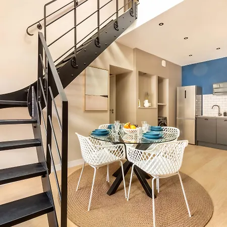 Au Qui Dort - Gare Aparthotel