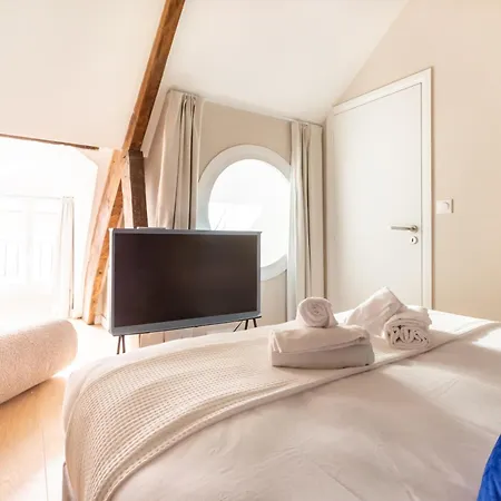 Au Qui Dort - Gare Lejlighedshotel