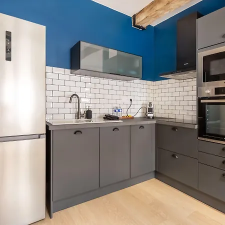 Au Qui Dort - Gare Appart hôtel 3*