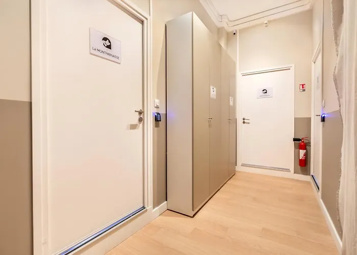 Au Qui Dort - Gare Aparthotel